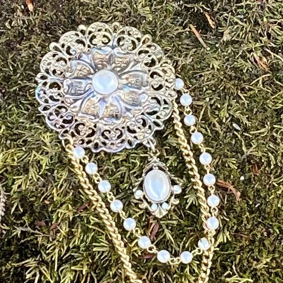 Vintage Victorian Style Collar Brooch! - Picture 8 of 11